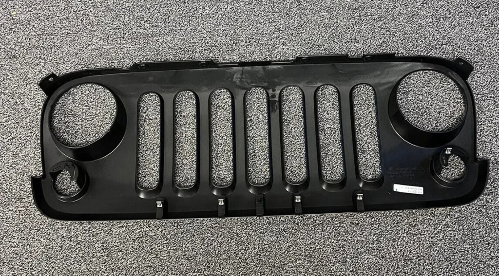 The 2023 Jeep Wrangler Unlimited Rubicon I4 2.0L 17 FrontLight