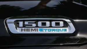 2023 RAM 1500 Limited Crew Cab 4x4 5.7L 15