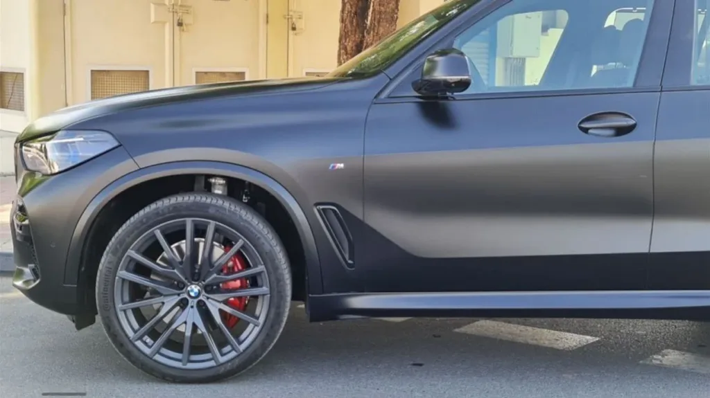 2022 BMW X5 40i Black Matte Vermillion Edition 02