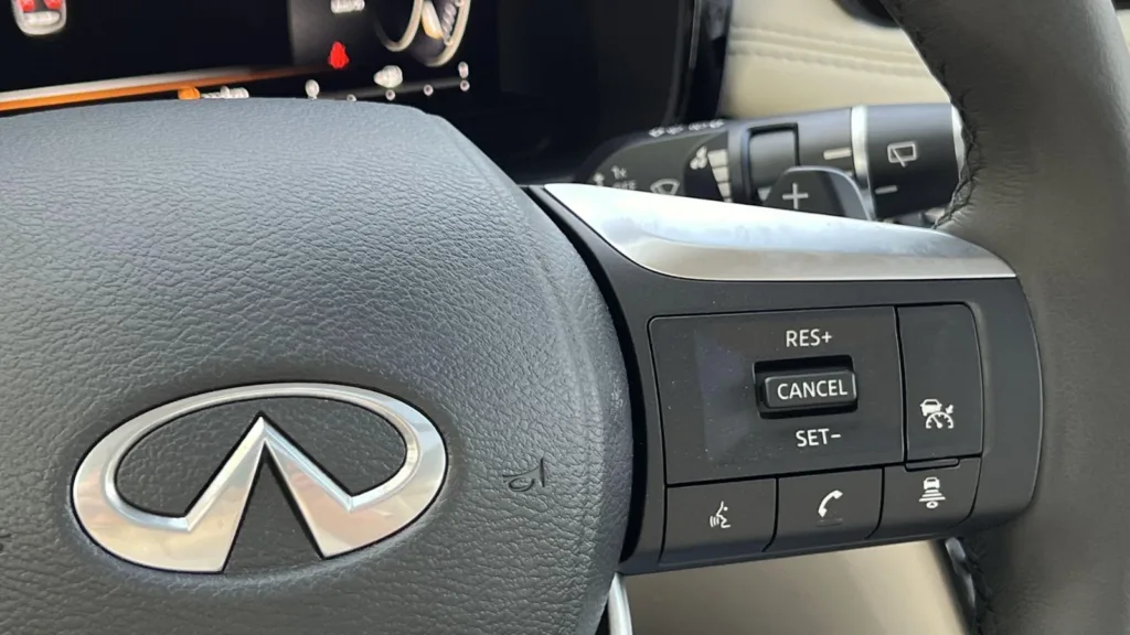 2023 Infinity QX60 Luxe w Climate Package MY23 13