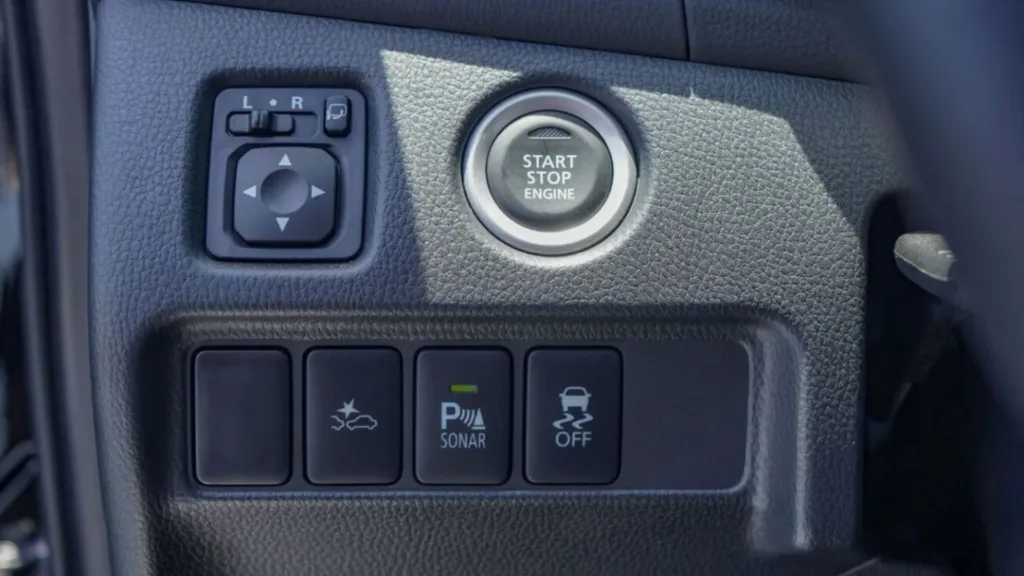 MITSUBISHI PAJERO SPORTS 2.4L DIESEL 4WD GLS 19