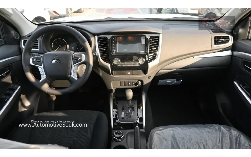 2023 Mitsubishi Pajero Sport 2.5L 4Wd AT 7Seater 13