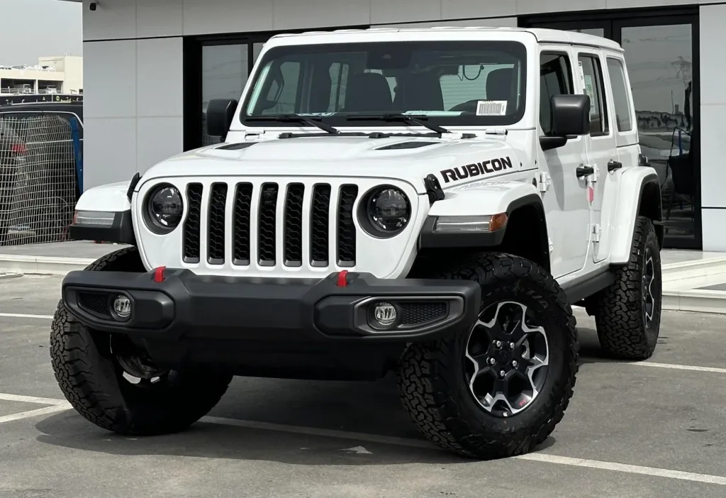 Jeep Wrangler Rubicon 2023 White 4 Doors 2.0L__01