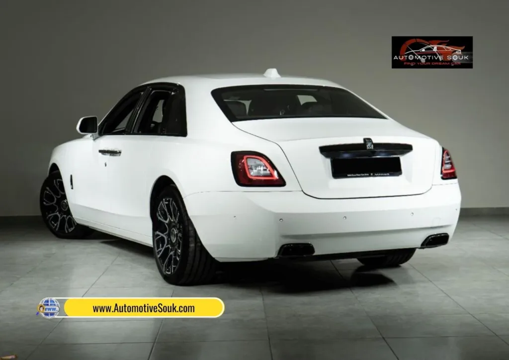 2022 Rolls Royce Black Badge Ghost RoW 003